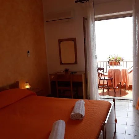 ゲストハウス Camere Santa Margherita 4*