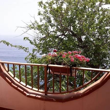 Camere Santa Margherita ゲストハウス Santa Margherita-Sant'Alessio Siculo