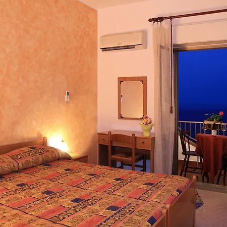 ゲストハウス Camere Santa Margherita Santa Margherita-Sant'Alessio Siculo