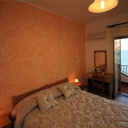 ゲストハウス Camere Santa Margherita 4*