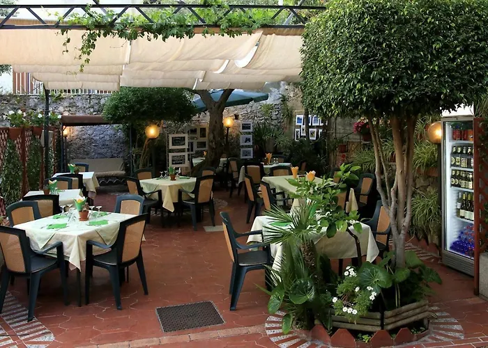 Camere Santa Margherita 4* Santa Margherita-Sant'Alessio Siculo